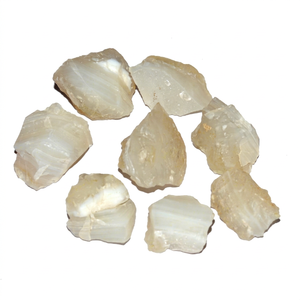 Pierres de cristal blanches à bandes, forme libre, polies, semi-précieuses, pour artisanat - Product Image 1