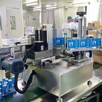 Machine automatique d'étiquettes d'autocollant de bouteille d'eau de bureau de fabricant de la Chine facile à utiliser machine d'étiquetage de boîte de table