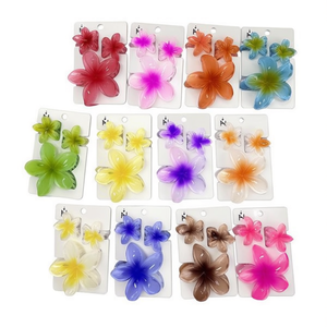 Pinzas para el Cabello con Forma de Flor de Huevo, 6 cm, Plástico, Estilo Dulce, para Mujer, Casual, Colores Surtidos, Empaque de Cartón - Product Image 1