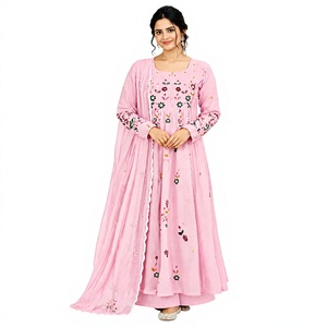 Traje Anarkali de Algodón Lavanda con Bordado Floral, Corte Holgado, Largo hasta el Suelo, Ropa Tradicional India y Pakistaní para Mujer - Product Image 1