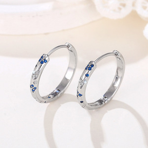 Orecchini a Perno con Zirconi Floreali per Donne, Eleganti Gioielli a Forma di Fiore per Uso Quotidiano, Idea Regalo - Product Image 6