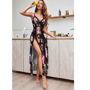 Nouvelle lingerie sexy transfrontalière 2025 : Nuisette séduisante et irrésistible avec dentelle, fente, jupe longue imprimée et string. - Product Image 1