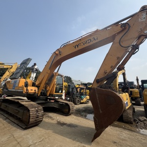 Excavadora Hyundai 305LC-9T de 30.5 Toneladas con Cucharón de Excavación de 1.525m³ de Capacidad, Equipo Pesado Usado a Bajo Precio con 1 Año de Garantía - Product Image 3