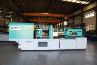 Machine de moulage par injection de couvercles en PP de qualité alimentaire entièrement automatique Highshine, moteur à engrenages, hydraulique haute précision pour gobelets à thé au lait/café