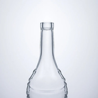 Bouteille en verre transparente à motif étoile en relief OLATEC, bouteille en verre à col long vide pour l'emballage du whisky et du brandy