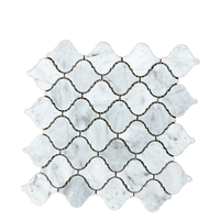 Mosaïque irrégulière en marbre blanc naturel de Carrare, effet lanterne, poli, jet d'eau, style parquet rustique européen, pour crédence murale de cuisine