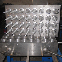 Machine automatique pour la fabrication de mini-cornets de crème glacée en Inde