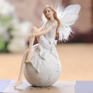 ヨーロッパのかわいいエルフの女の子樹脂天使の置物オフィスデスク妖精の像KTVバーの装飾品の装飾家具の装飾工芸品