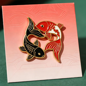 Circular Lapel Pin Black White Cats Gold-Plated Hard Enamel Zinc Alloy Animal Theme Art Collectible Metal Pin - Product Image 6
