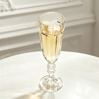 Luxe 160ml verticale geribbelde champagneflutes, vintage gegraveerd kristallen wijnglas met facetgeslepen steel, voor bruiloften