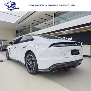 BYD Yangwang U7 Grande voiture électrique SUV avec> 700km d'autonomie Moteur 300kW 4/5 sièges Véhicule à énergie nouvelle de Chine - Product Image 3