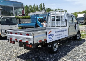 China 5 plazas micro camión 4x2 gasolina 5 velocidades manual micro camión Changan micro doble fila camión - Product Image 6