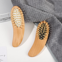 Brosse à cheveux en bois mini format de voyage, forme mangue, portable, avec fonction de massage du cuir chevelu et peigne à palettes pour femmes - Offre Spéciale
