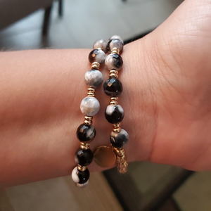 Gioielli con perline a spirale placcati in oro di fascia alta, braccialetto con perline rotonde sfaccettate in agata <span class=keywords><strong>nera</strong></span>/bianca con pietre preziose naturali di moda - Product Image 3