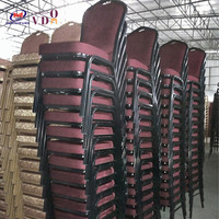 Nouvelles chaises et tables de banquet en acier inoxydable d'occasion, disponibles sur Craigslist, chaises de banquet rouges et bleues transparentes à prix abordable