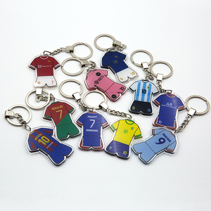Llavero de acrílico personalizado con logo de club de fútbol, llavero de camiseta de estrella de fútbol con impresión a doble cara de alta calidad al por mayor - Product Image 2