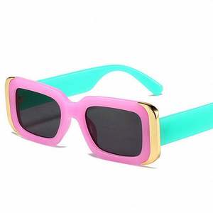 Vente en gros de lunettes de soleil rectangulaires tendance, nouvelle collection, protection UV400, monture épaisse, lunettes de soleil carrées pour femmes - Product Image 6