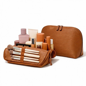 2026 New Portable Makeup <b>Bag</b> Large Capacity Travel Storage <b>Bag</b> <b>Waterproof</b> Makeup Organizer - Product Image 1