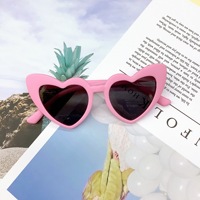 Nouveau style enfants silicone enfants lunettes de soleil polarisées coeur belles lunettes de soleil