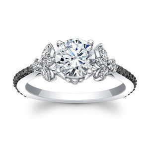 Anello creativo cavo per donna, design con intarsi scintillanti, gioielli eleganti e alla moda - Product Image 1