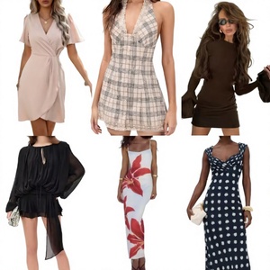 Venta al por mayor de ropa 2026: Vestidos de mujer de gran demanda, ropa mixta en liquidación, envío aleatorio, venta de stock al por mayor a granel. - Product Image 1