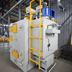 Máquina de granallado tipo oruga con cinta transportadora de caucho, certificada CE Q3210, 500-1000 <span class=keywords><strong>kg</strong></span>, Sa2.5, para desbarbado de fundición y motores - Product Image 2