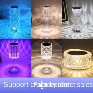 Cadeau romantique Lampe à méduses en cristal avec <span class=keywords><strong>design</strong></span> de rose créative Atmosphère Lampe de bureau en cristal avec <span class=keywords><strong>fleur</strong></span> de rose Atmosphère - Product Image 2
