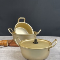 Ensemble de 6 casseroles rondes classiques en aluminium avec revêtement antiadhésif, compatibles lave-vaisselle et four, pour une utilisation domestique