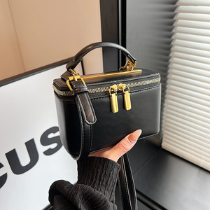 Ensemble Assorti de Talons Hauts et Sac à Main en Gros pour Femme, Talons Hauts et Sacs à Main Tendance, Ensembles Assortis de Chaussures et Sacs de Créateur pour Femmes - Product Image 6