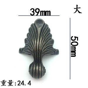Protectores de esquinas de aleación de zinc, orificio de 20 mm, diseño tradicional, duraderos para embalaje, muebles, cajas de joyería - Product Image 2