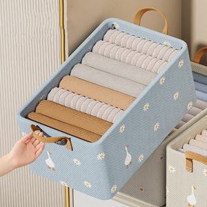 صندوق تخزين ملابس قابل للطي كبير السعة بأربع طبقات من القماش مع إطار فولاذي وسلال تخزين بلاستيكية لتنظيم الخزانة - Product Image 1