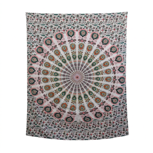 Toalla de Playa Mandala Cuadrada Hecha a Mano, Proveedor Oro, Patrón Impreso para Colgar en la Pared - Product Image 1