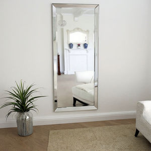 Espejo de Pared con Marco Metálico de Diseño Moderno con Bordes Biselados, Espejo de Cuerpo Entero para Salón de Belleza, Hogar y Uso Decorativo - Product Image 5