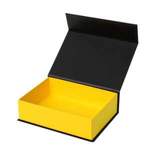Cajas de Cartón Magnéticas para Regalo de Perfume con Diseño Personalizado Impreso, Recubrimiento UV, Grabado en Relieve y Laminado Mate - Product Image 4