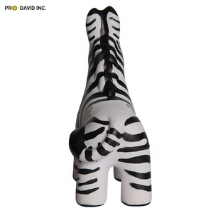 Balle anti-stress en mousse PU de forme personnalisée Cadeau promotionnel durable pour les enfants jouent et font de la publicité - Product Image 4