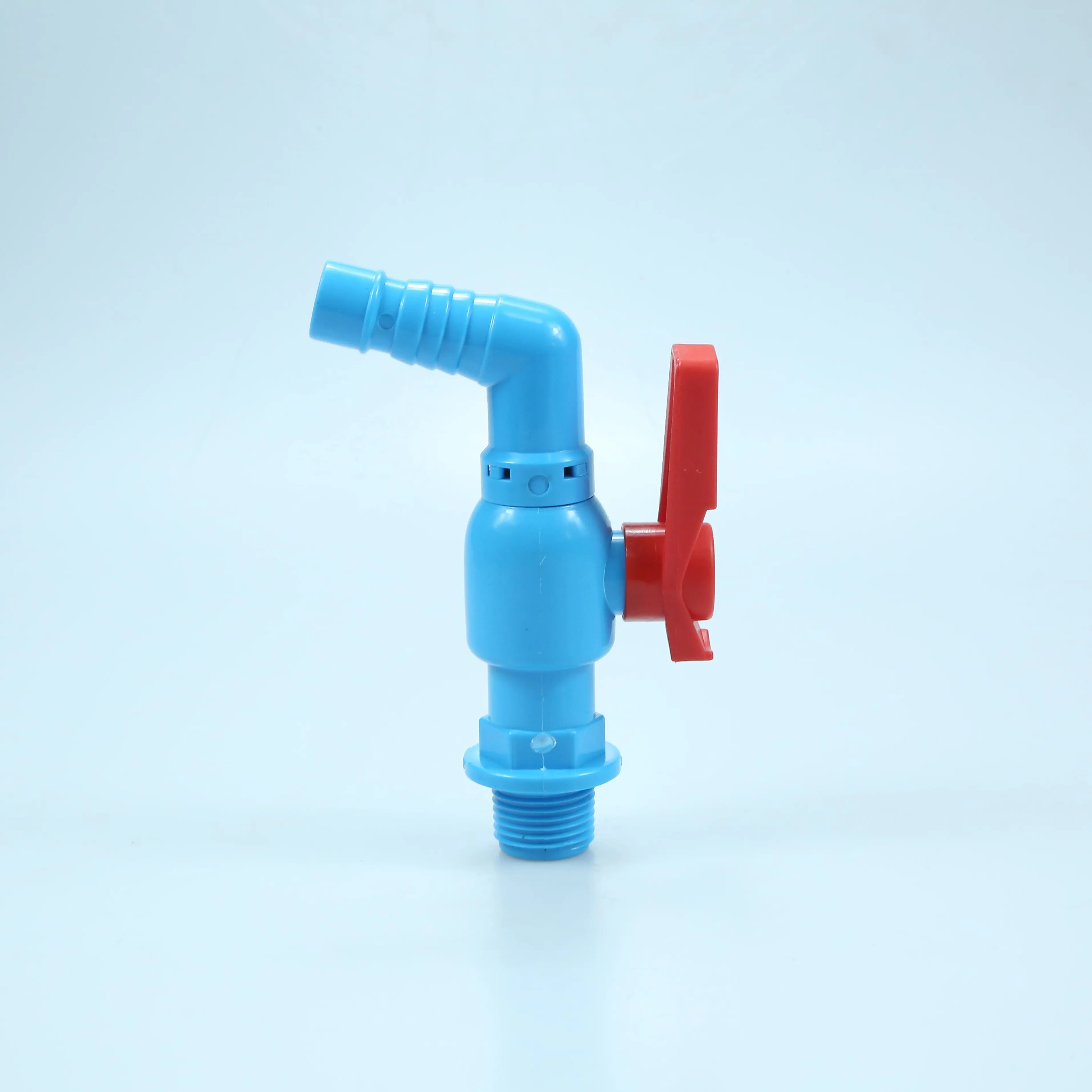 כחול צבע מתקן מים ברז PVC פלסטיק bibcock זכר חוט ברזי מים ברזים עבור לשטוף מכונה