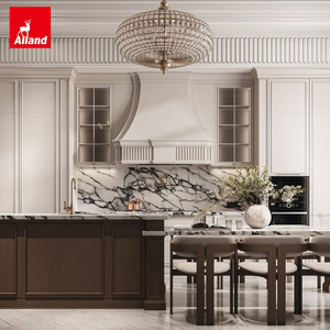 Cuisine Alland Hampton de style classique victorien, en <span class=keywords><strong>bois</strong></span> massif, laquée blanche sur mesure, avec grand îlot en marbre - Product Image 2