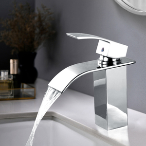 Duy nhất-lỗ thác nước Vòi Nước Đánh Bóng Đen boong núi nóng lạnh nước lưu vực Mixer tap Brass chậu rửa phòng tắm tap - Product Image 2