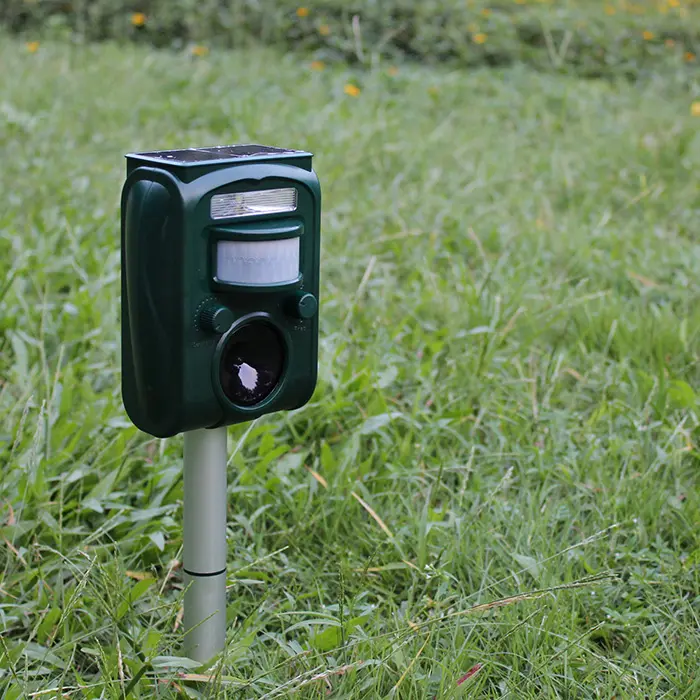 NOUVELLES MACHINE DE PROTECTION DE JARDIN DE CONTRÔLE EXTÉRIEUR ÉLEVANT DES RONGEURS SOLAIRES OUTILS