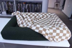 Lits <span class=keywords><strong>pour</strong></span> chiens en mousse à mémoire de forme orthopédique de luxe avec logo personnalisé, vente en <span class=keywords><strong>gros</strong></span> de coussins <span class=keywords><strong>pour</strong></span> chiens, housse amovible lavable et imperméable - Product Image 3