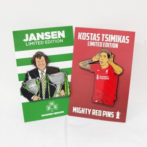 Pin de Solapa Personalizado de Metal con Diseño de Personajes de Anime y Dibujos Animados, Souvenir de la Copa Mundial de Fútbol de Catar, Pin de Esmalte Duro Personalizado - Product Image 6