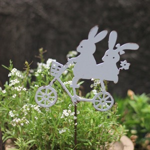 Décoration de jardin <span class=keywords><strong>en</strong></span> fer forgé rétro, mini lapin rétro sur vélo, pour arrangement floral et plantes vertes - Product Image 4
