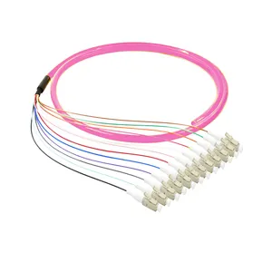MM Magenta Pink Distribution OM4 LC UPC 12-Farben-Kernbündelkabel Glasfaser-Pigtail