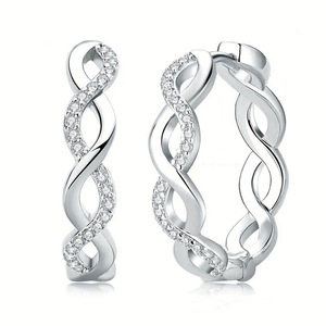Nuovi gioielli tridimensionali da sposa di Cao Shi, orecchini dal design ondulato alla francese, gioielli dall'aspetto elegante. - Product Image 1