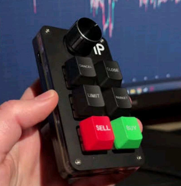 Wired Programmable Macro Keypads USB-C Mini Customized Keyboard 10Keys Knob Custom DIY Multimedia Mechanical