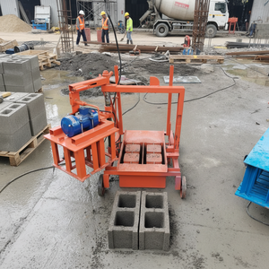 Machine à blocs de béton <span class=keywords><strong>Siporex</strong></span> compacte pour la fabrication de briques de terre emboîtables et de pavés - Product Image 2