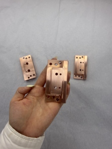 Servicio de Mecanizado CNC de Alta Calidad, Piezas de Acero, Aluminio y Latón, Fabricante de Piezas para Motocicletas - Product Image 1
