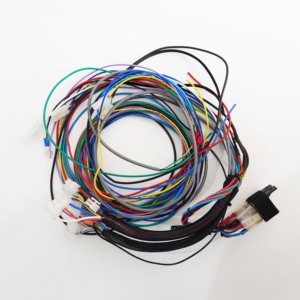 Maßgefertigte Kabelkonfektion mit AMP TE Steckverbinder Verlängerungskabel - Product Image 5