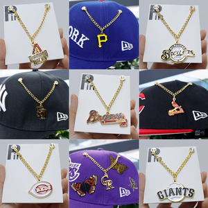 Taylor Pins avec pièces mobiles Funny Dog Backing Card Chapeau personnalisé Épingle en émail - Product Image 1