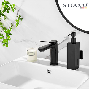 Distributeur de <span class=keywords><strong>savon</strong></span> mural minimaliste en acier inoxydable <span class=keywords><strong>noir</strong></span> STOCCO pour salle de bain moderne - Product Image 3